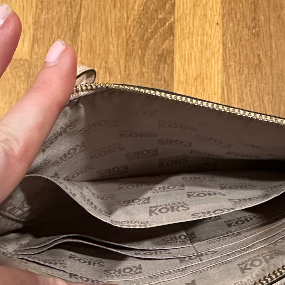 Michael Kors Blush Pink Wristlet Clutch - Picture 9 of 16